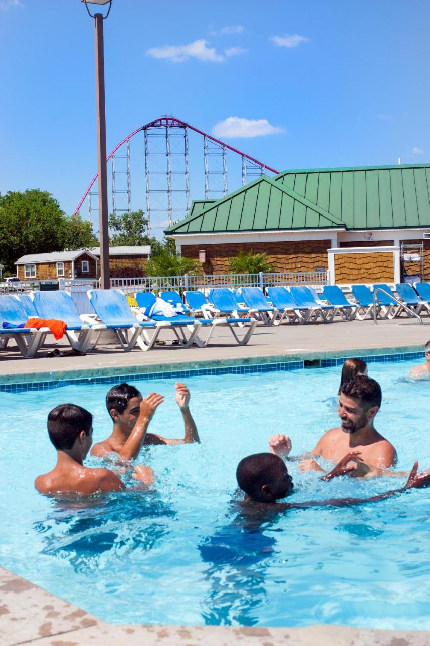 Worlds Of Fun Village Kansas City Exterior foto