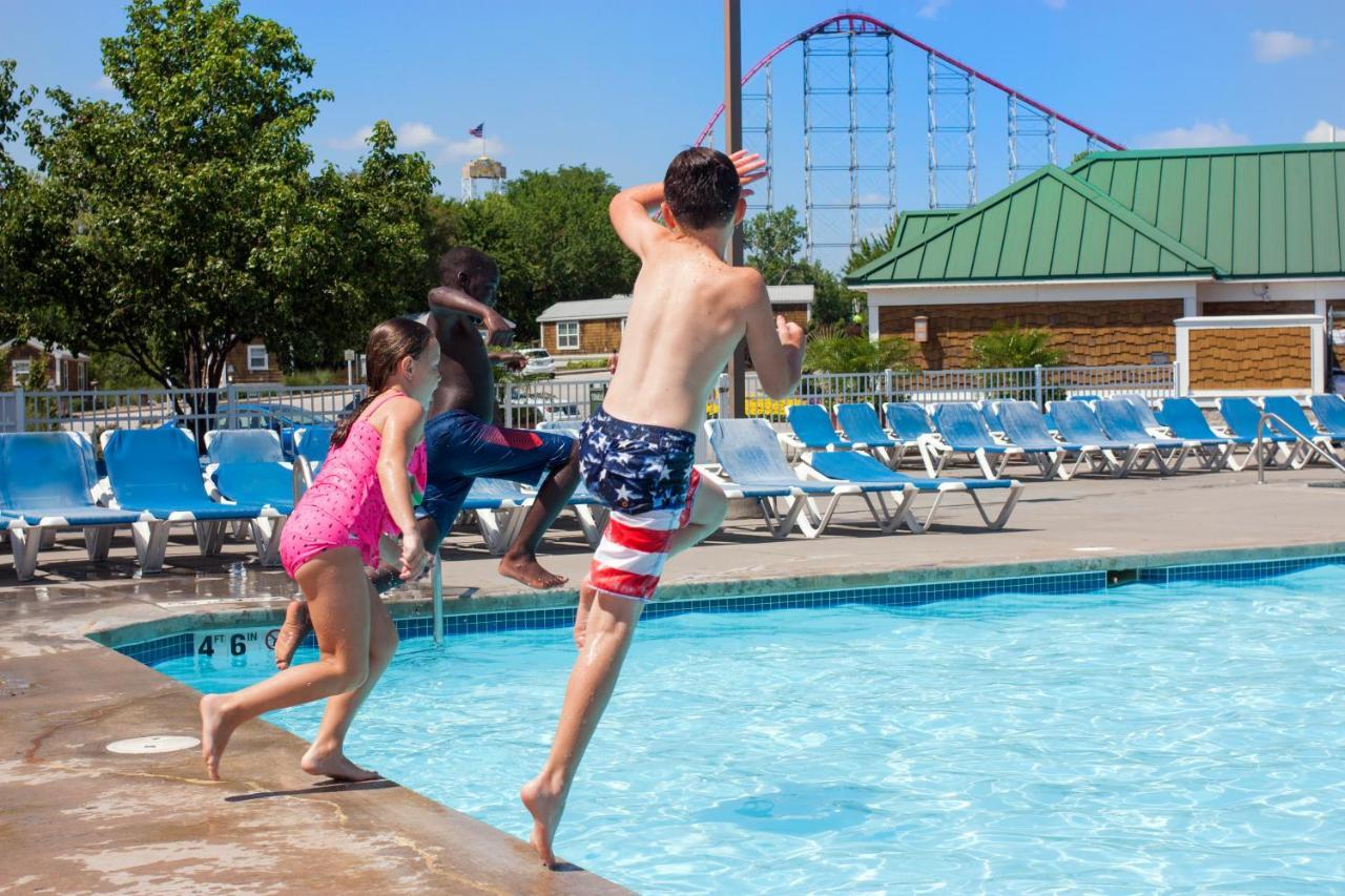 Worlds Of Fun Village Kansas City Exterior foto