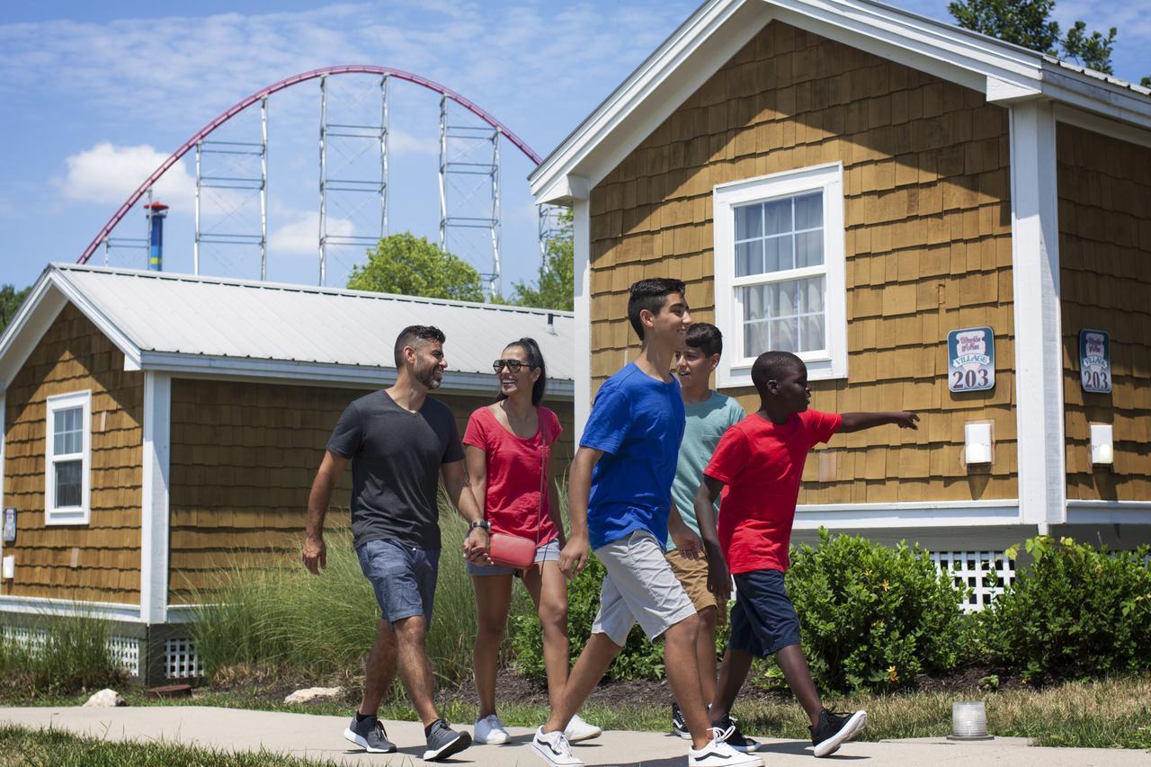Worlds Of Fun Village Kansas City Exterior foto
